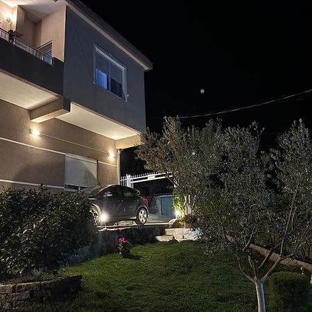 Ilvi Guesthouse จีโรคาสเตอร์ ภายนอก รูปภาพ