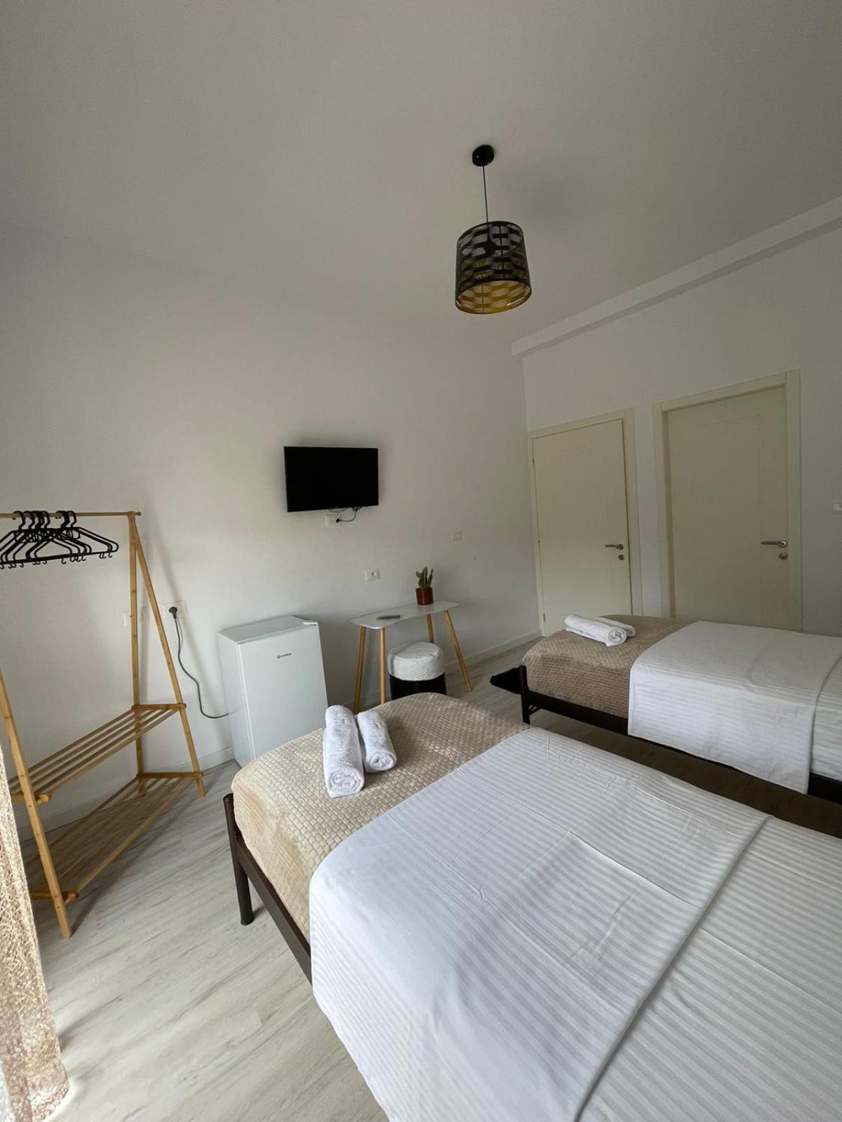 Ilvi Guesthouse จีโรคาสเตอร์ ภายนอก รูปภาพ
