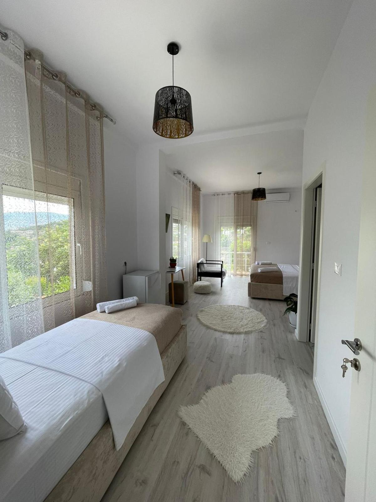 Ilvi Guesthouse จีโรคาสเตอร์ ภายนอก รูปภาพ