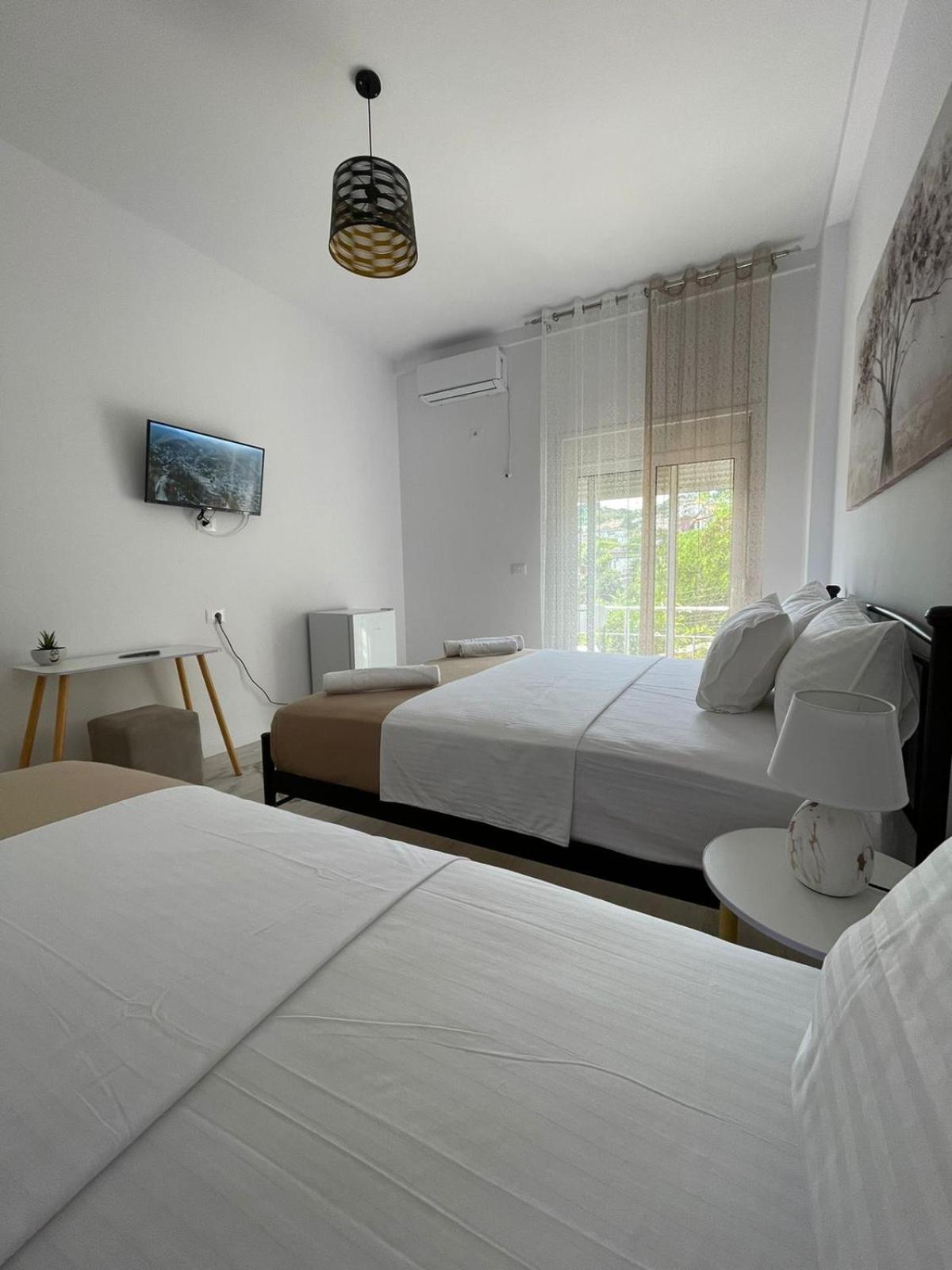 Ilvi Guesthouse จีโรคาสเตอร์ ภายนอก รูปภาพ