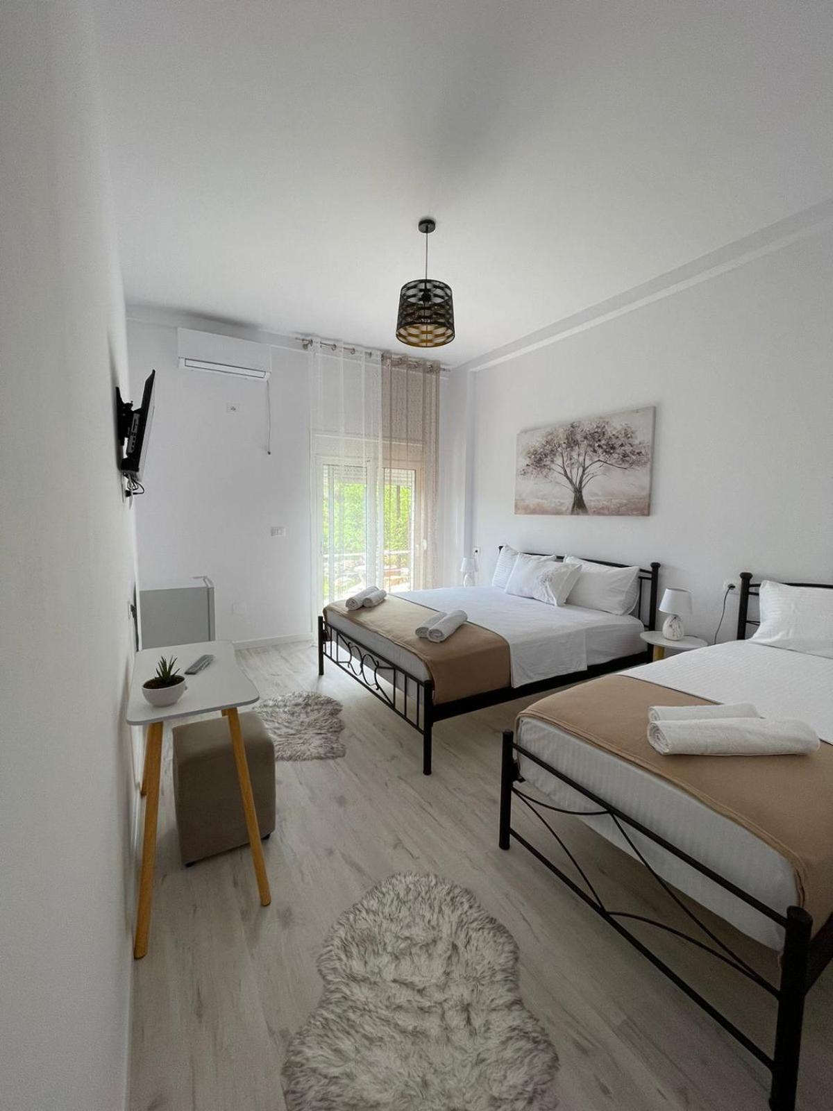 Ilvi Guesthouse จีโรคาสเตอร์ ภายนอก รูปภาพ