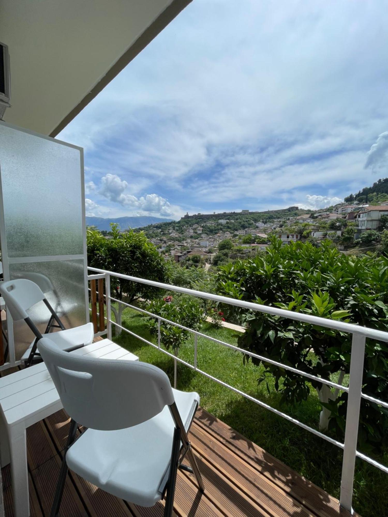 Ilvi Guesthouse จีโรคาสเตอร์ ภายนอก รูปภาพ