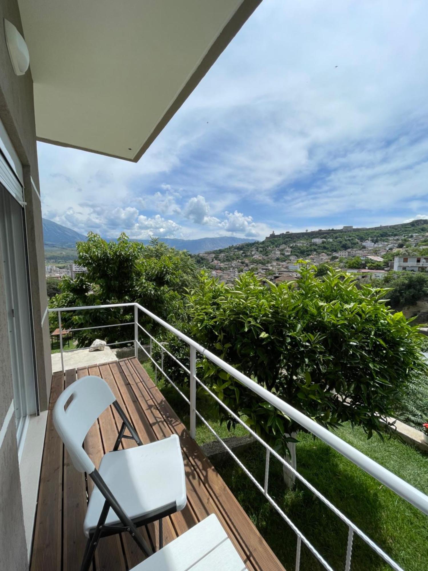 Ilvi Guesthouse จีโรคาสเตอร์ ภายนอก รูปภาพ